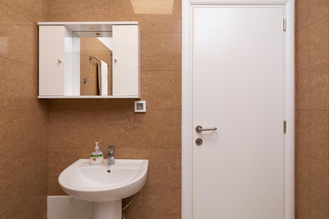 Lungo Mare Apartment Gennadi Luaran gambar